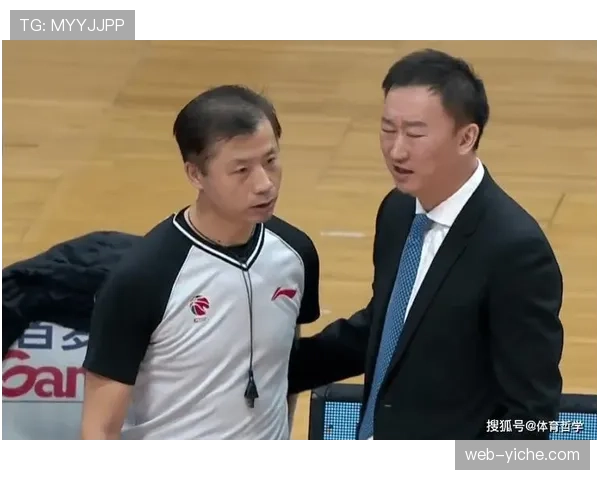 裁判在女子草量级比赛中过早终止比赛的决定引发广泛争议